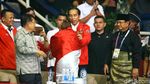 Melihat Lebih Dekat Kemesraan Jokowi-Prabowo di Arena Pencak Silat