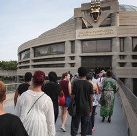 Selama dua hari, 28-29 Agustus, para penggemar diberi kesempatan untuk memberikan penghormantan terakhir kepada sang Queen of Soul. Aretha meninggal karena kanker  pankreas yang menggerogoti tubuhnya 10 tahun terakhir. (Foto: Getty Images)