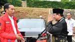 Potret Jokowi-Prabowo Mesra Sejak di Parkiran Hingga Berpelukan
