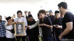 Duka Keluarga di Pemakaman Faldy Albar