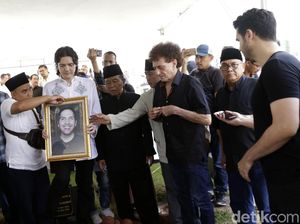 Anak Ahmad Albar Tutup Usia, Nina Tamam Resmi Menjanda