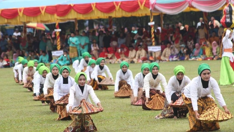 Deretan Budaya Melayu Khas Kuansing Di Festival Pacu Jalur 2018 Deretan Budaya Melayu Khas Kuansing Di Festival Pacu Jalur 2018