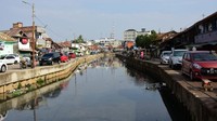 Normalisasi Sungai Bendung dilakukan sepanjang 5,5 Km melalui perkuatan tebing sungai. Kolam retensi yang dibangun di muara Sungai Bendung seluas 1 hektar dengan kapasitas 50.000 m3 digunakan sebagai tampungan air pada musim hujan. Pool/Kementerian PUPR.