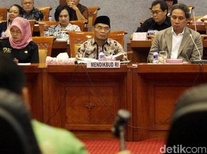 Mendikbud Gelar Rapat Bersama Komisi X