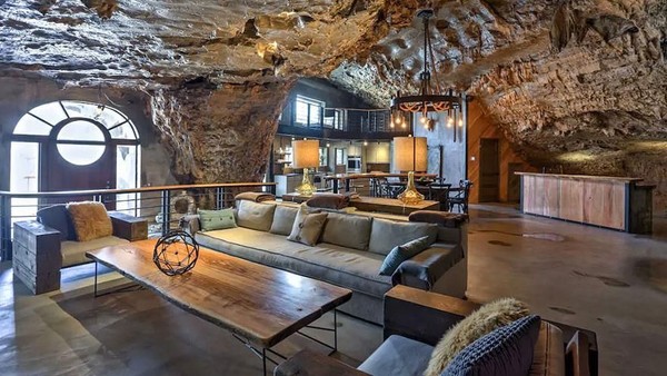 Rumah Flintstones Dijual Rp 40 M, Cantiknya Luar-Dalam