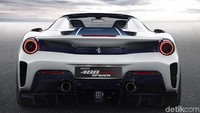 Mobil baru ini merupakan tolak ukur baru bagi Ferrari dalam hal kinerja tipe Spider dengan rasio bobot terhadap tenaga sebesar 1,92 kg /HP, rasio ini belum pernah ditemui di mobil Ferrari spider sebelumnya. Istimewa/Ferrari.