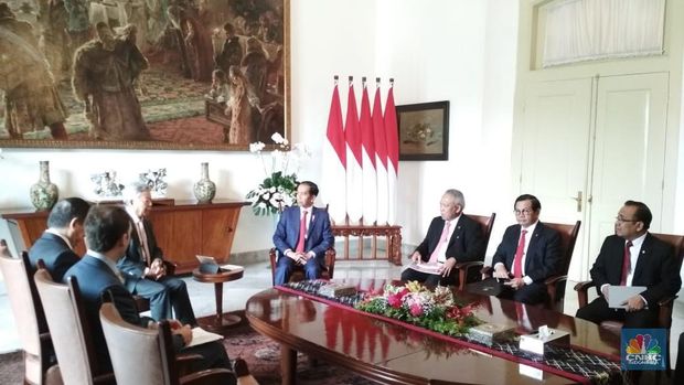 Ketemu Jokowi, Bos 'Bank Dunia' China Gelontorkan Rp 14,5 T