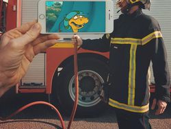 Kreatif! Gambar di iPhone Disatukan dengan Dunia Nyata