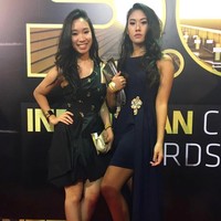 Gaun hitam pendek dengan aksen ekor yang menyapu lantai menjadi pilihan Shafa saat muncul di karpet merah sebuah acara stasiun TV swasta. Keliman yang jatuh di pangkal paha mengekspos kaki seksi Shafa. (Foto: Instagram/@shafa_fadli)