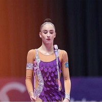 Inilah Alina Adilkhanova, atlet senam Kazakhstan yang kecantikan dan prestasinya mencuri perhatian di ajang Asian Games 2018. Foto: Instagram @adilkhanova.a