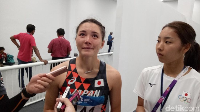 Atlet Asal Jepang Ini Bercucuran Air Mata Usai Gagal Rebut Emas Heptathlon