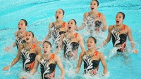 Renang indah bisa merupakan perpaduan olahraga renang, tari yang membutuhkan kekompakan tim. (Lintao Zhang/Getty Images)
