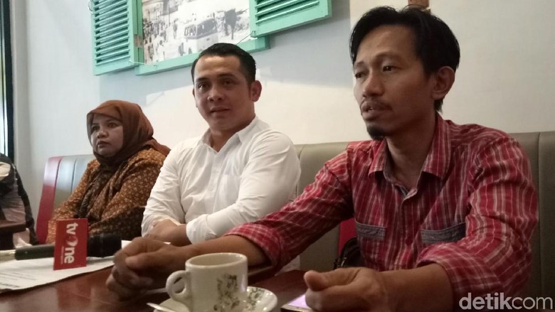 Diskusi Publik Ratna Sarumpaet Juga Ditolak di Palembang Diskusi Publik Ratna Sarumpaet Juga Ditolak di Palembang