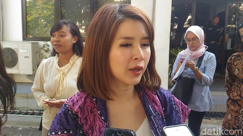 Ketum PSI Soroti Maraknya Hoax Seksualitas ke Politisi Perempuan Ketum PSI Soroti Maraknya Hoax Seksualitas ke Politisi Perempuan