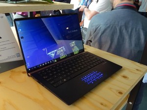 Asus ZenBook Anyar Tampil Nyaris Tanpa Bezel