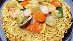 I Fu Mie Berkuah Kental Ini Bikin Makan Siang Makin Mantap