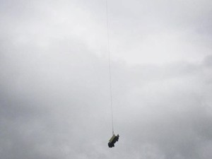 Begini Cara Angkut Mobil ke Kawasan Pegunungan Papua
