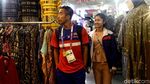 Melihat Kontingen Atlet Berburu Batik di Thamrin City