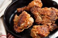 Antimainstream! Ayam Goreng Aroma Keringat hingga Berlumur Saus Cokelat