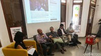 Tidak bisa main hakim sendiri, vonis Meliana 1,5 tahun, ke depan akan terbiasa masyarakat akan main hakim sendiri dari informasi yang tidak pasti, ucap Ranto saat diskusi kasus Meliana di Kekini, Jalan Cikini Raya, Jakarta, Kamis (30/8/2018).