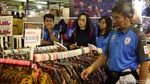 Melihat Kontingen Atlet Berburu Batik di Thamrin City