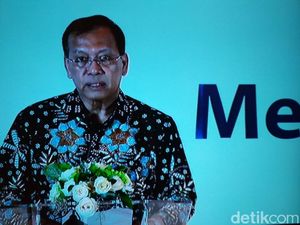 Dirjen Pajak Pamer Penerimaan di Depan Nasabah Bank Mandiri