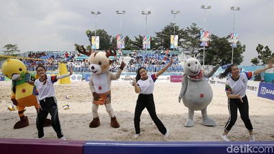 Saat Maskot Asian Games 2018 Ikut Menari Bersama