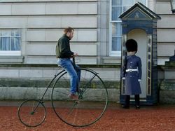 Potret Viral Berkendara Unik yang Bikin Ngakak