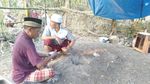 Foto: Heboh Semburan Lumpur di Lombok Bisa Obati Stroke
