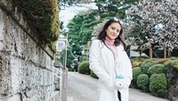 Selain di dalam negeri, Marsha juga tak melewatkan liburan ke Jepang. Cantiknya tak kalah dengan wanita Jepang ya (@aruanmarsha/Instagram)