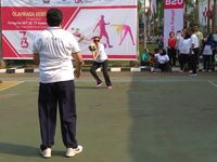 Sri Mulyani Tanding Voli Lawan Kemenko Perekonomian