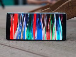Melihat Ponsel Flagship Xperia XZ3 dari Dekat