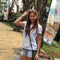 Tak sedikit netizen yang memuji kecantikan atlet berusia 24 tahun ini. Bahkan beberapa ada yang ingin mengajak nikah karena terpesona olehnya. Foto: Instagram @anutabulanova