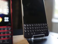 Wujud BlackBerry Key2 LE Goda Penggemar Keyboard Fisik
