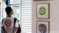 Kehadiran lukisan-lukisan dalam rangka memberikan ruang ekspresi bagi ODGJ. Lukisan-lukisan karya ODGJ juga akan dipamerkan di Terminal 3 Bandara Internasional Soekarno-Hatt dan di Galeri Nasional Indonesia sebagai lokasi pameran utama.