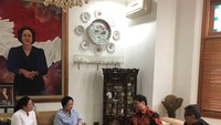 Mampir ke kediaman mantan presiden Indonesia Megawati Soekarnoputri, Airlangga ngeteh sore sambil berdiskusi santai. Foto: Instagram @airlanggahartarto4.0