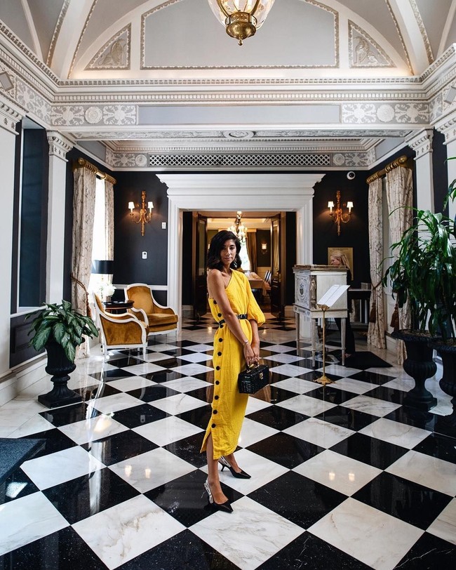 Bekerja sendiri ternyata bukan hal yang mudah bagi Krystal Bick. Namun pekerjaaan tersebut menurutnya adalah sesuatu yang menyenangkan. Foto: Instagram @krystal_bick