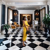 Bekerja sendiri ternyata bukan hal yang mudah bagi Krystal Bick. Namun pekerjaaan tersebut menurutnya adalah sesuatu yang menyenangkan. Foto: Instagram @krystal_bick