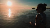 Ini saat Marsha liburan ke Pantai Ngurtavur di Kepulauan Kei, Maluku (@aruanmarsha/Instagram)  