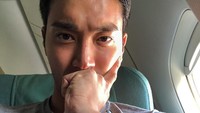 Nggak sabar lihat aksinya dengan Super Junior nanti, Minggu (2/9). Foto: Instagram/@siwonchoi