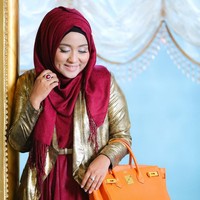 Tas Hermes berwarna oranye seri Birkin ini disita negara dari Anniesa Hasibuan dan suaminya Andhika Surachman. Tas tersebut harganya mencapai Rp 200 jutaan. Foto: Instagram