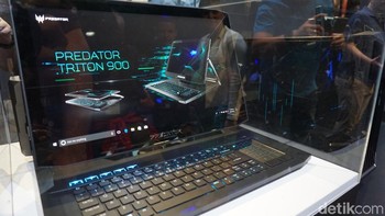 Penampakan laptop gaming anyar Acer yang bernama Predator Triton 900. Foto: Muhamad Imron Rosyadi/detikINET