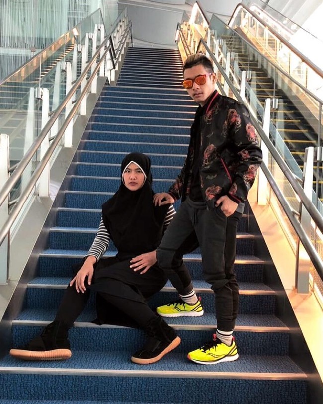 Setelah sama-sama berhasil meraih emas, pesilat putri berusia 23 tahun ini mengungkapkan ingin menjalani umroh bersama Hanifan. Foto: Instagram