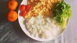Tampan dan Kekar, Begini Gaya Got Jirayu Saat Makan Bareng Temannya