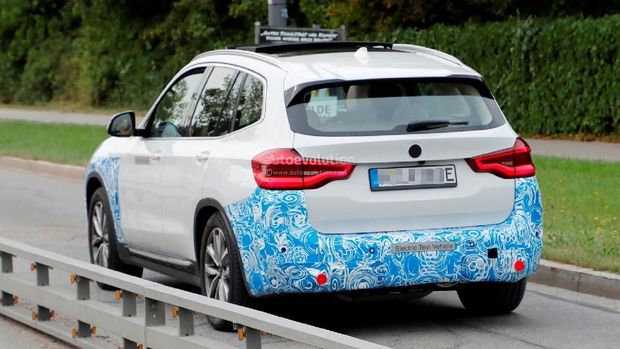 BMW iX3