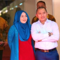 Ikat pinggang hitam dengan logo Hermes seharga Rp 14 jutaan yang dipakai bos First Travel ini juga termasuk barang yang disita negara. Foto: Instagram