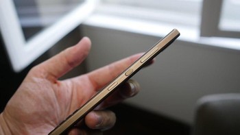 Penampakan bagian sampingnya. Foto: Pocket Lint