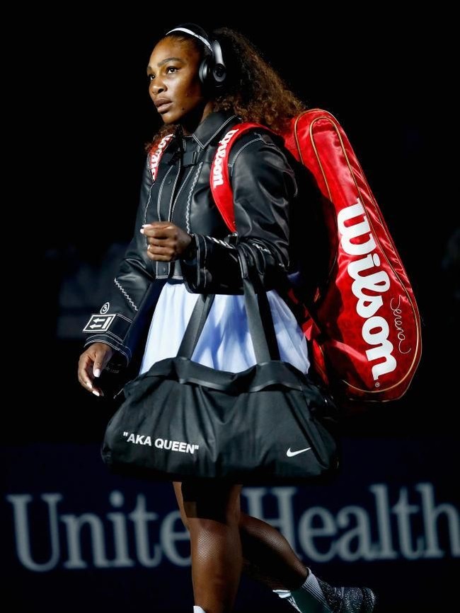 Busana yang Virgil rancang ini merupakan bagian dari koleksi buah kolaborasinya dengan Nike yang bertajuk Queen. Koleksi ini juga dijual untuk publik. (Foto: Getty Images)