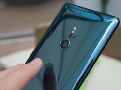 Melihat Ponsel Flagship Xperia XZ3 dari Dekat