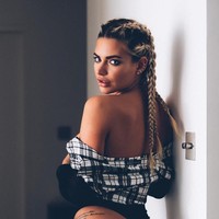 Inilalah penampilan Megan saat usia 18 tahun. Bagaimana bisa itu orang yang sama? komentar salah satu netizen. Foto: Instagram (@ meganbartonhanson_)